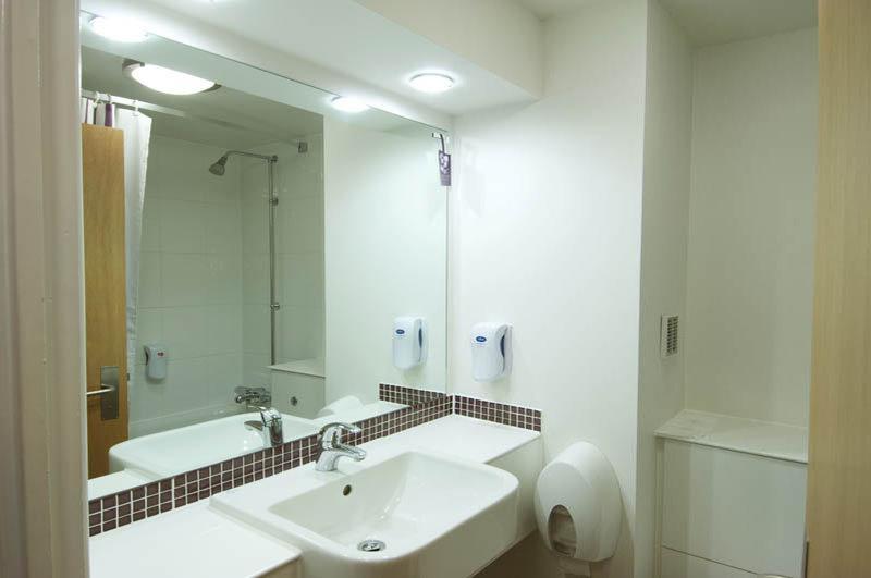 Premier Inn Warrington Centre المظهر الخارجي الصورة