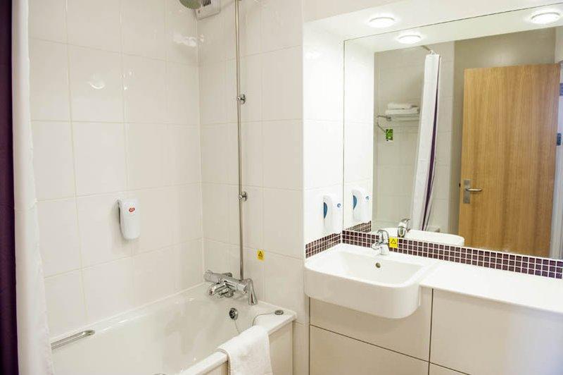 Premier Inn Warrington Centre المظهر الخارجي الصورة
